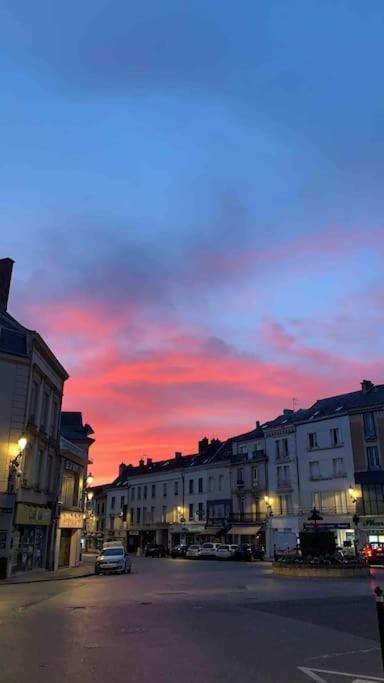 Dom Perignon , Au Coeur Du Centre-Ville D'Épernay Exterior foto